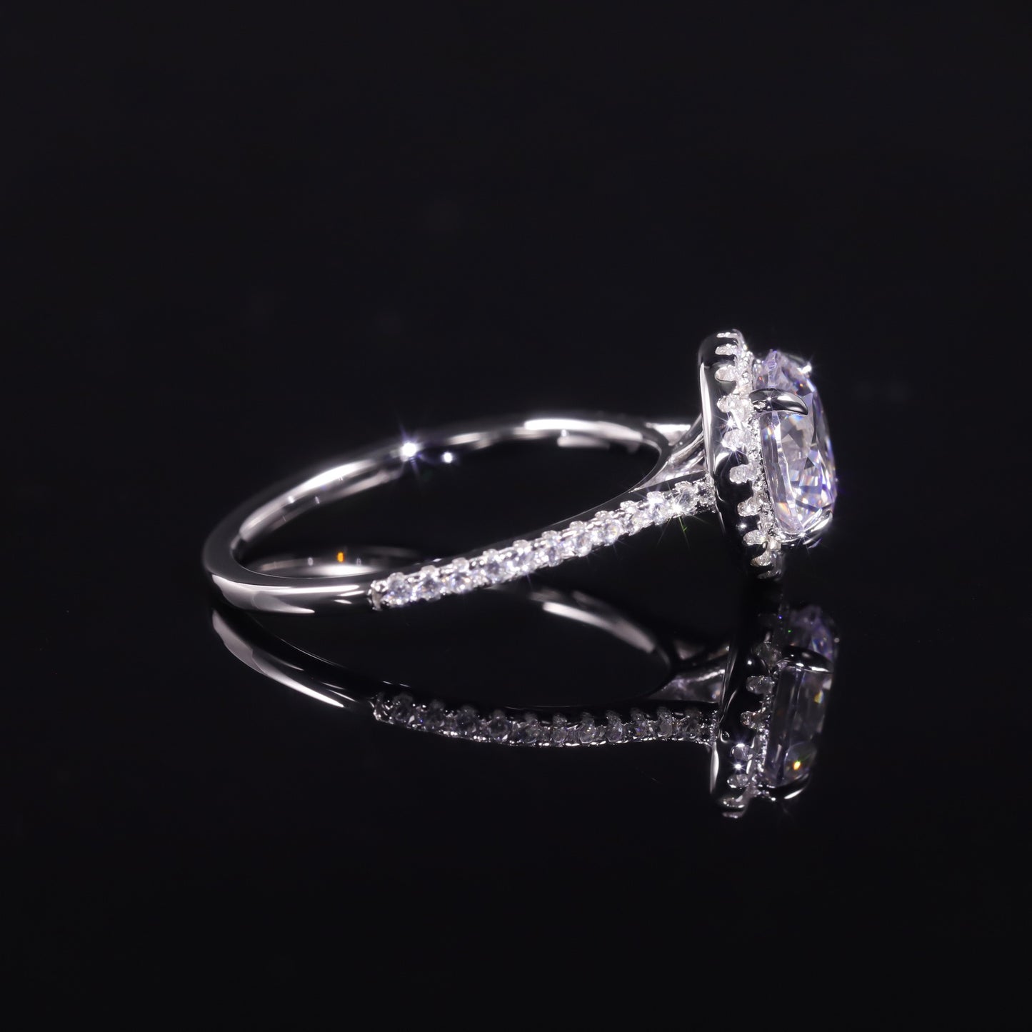 Timeless Elegance: 925 Sterling Silver 1.5 Carat Moissanite Engagement Ring