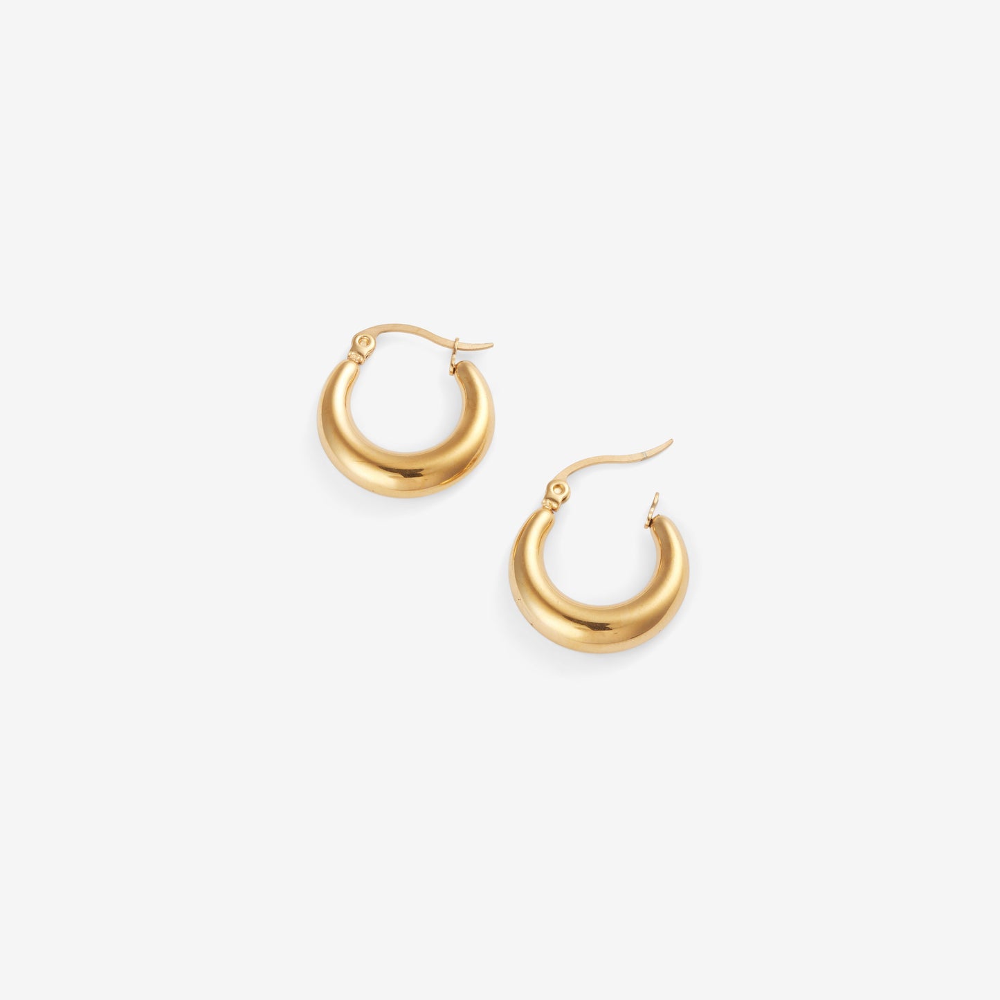 SLEEK HOOPS EARRINGS Gold