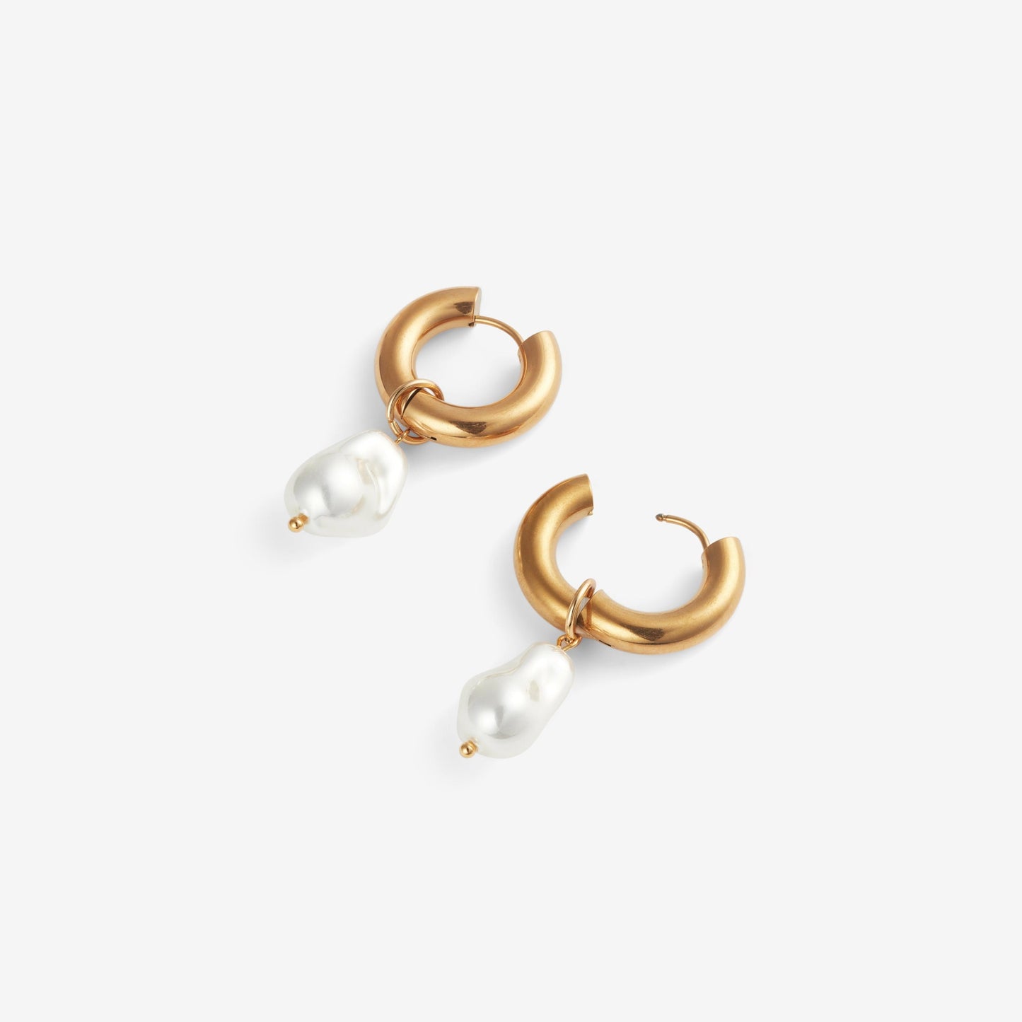 BOLD PEARL HOOPS EARRINGS