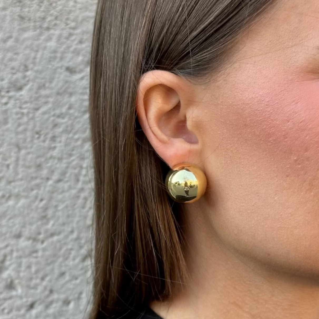 GLOSSY GLOBE EARRINGS Gold