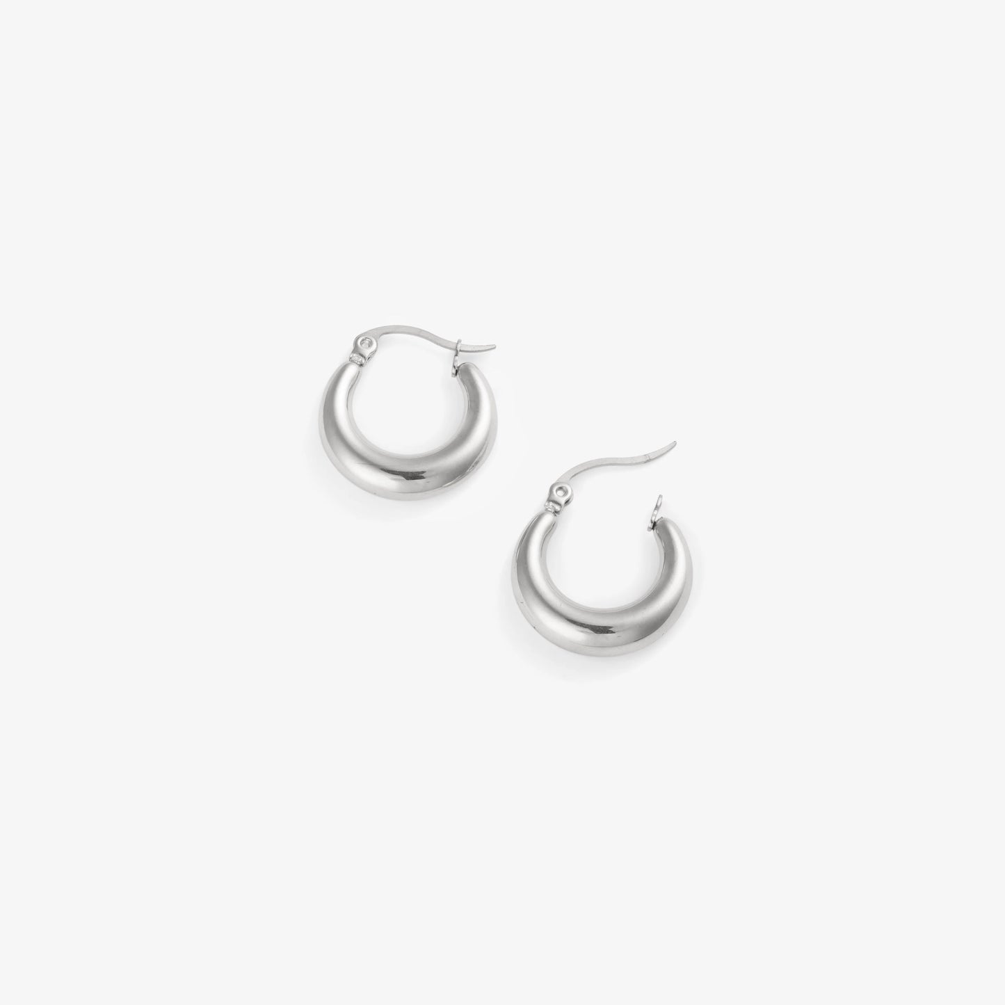 SLEEK HOOPS EARRINGS Silver